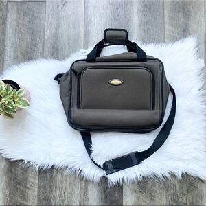 Eddie Bauer Men’s Travel Laptop Carryon Shoulder Bag Olive Green